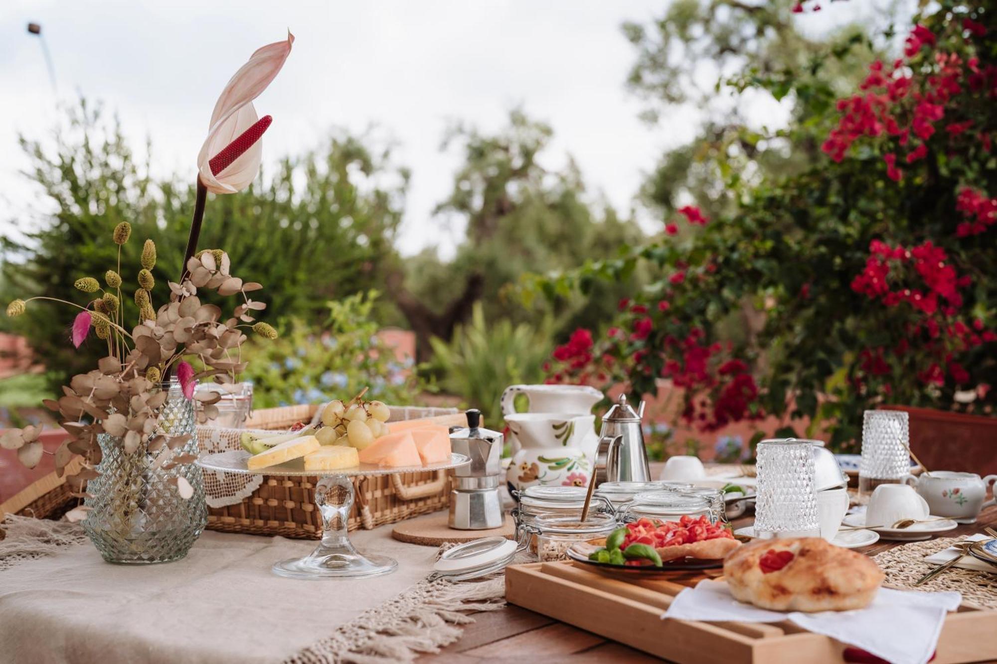 Bed and Breakfast Ozio - Il Trullo Rosso Fasano Exterior foto